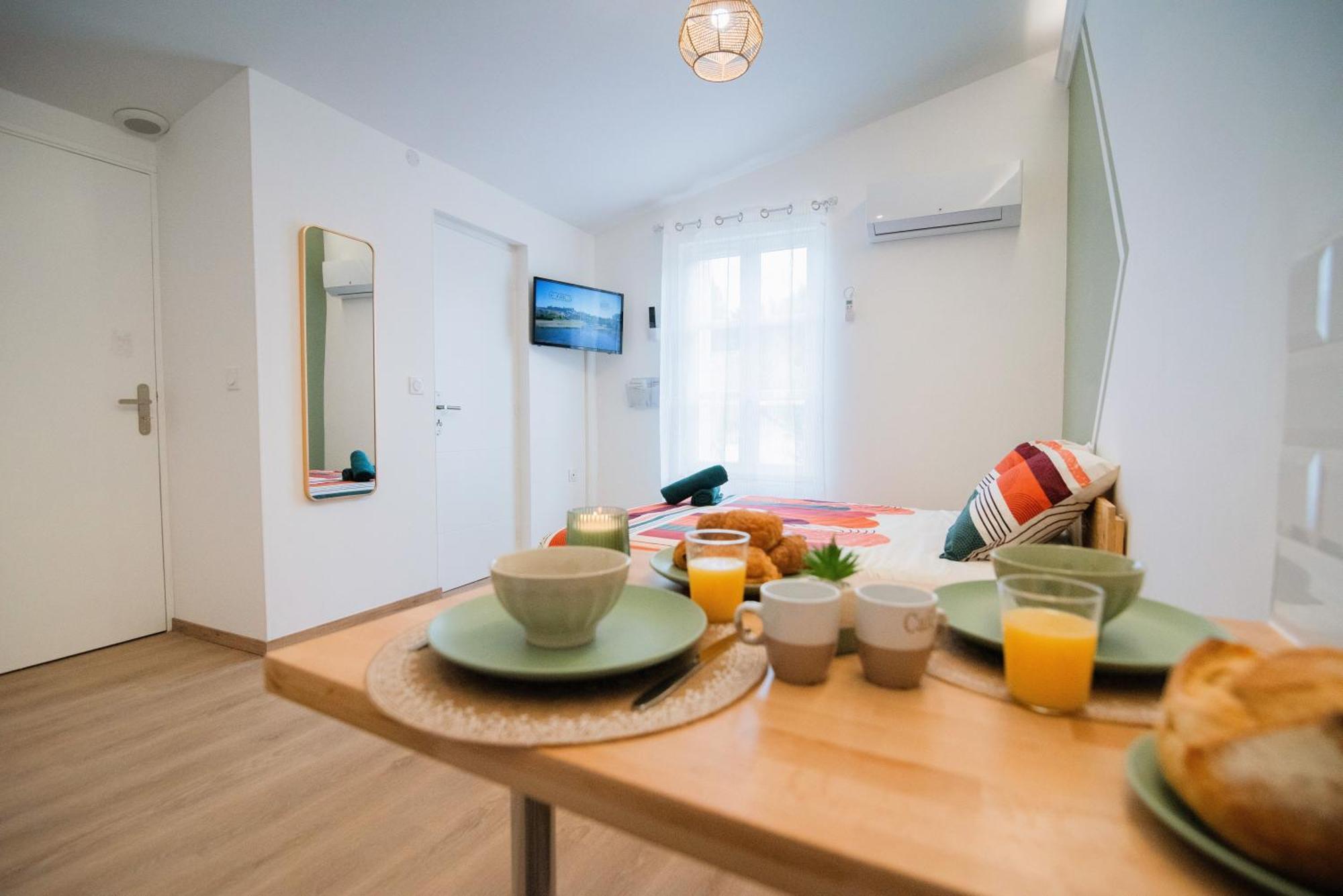 Tout Confort ! Ville, Climatisation, Parking, Wifi, Calme, Tv قرقشونه المظهر الخارجي الصورة