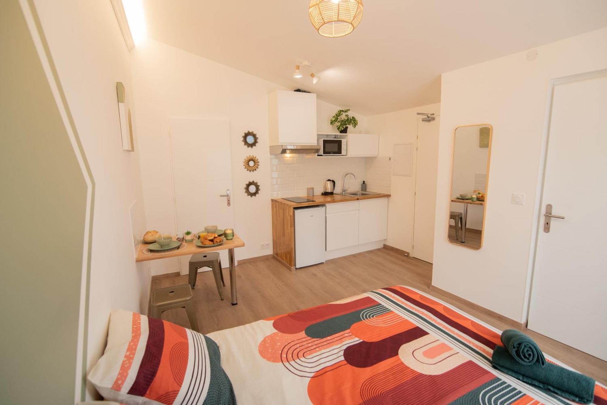 Tout Confort ! Ville, Climatisation, Parking, Wifi, Calme, Tv قرقشونه المظهر الخارجي الصورة
