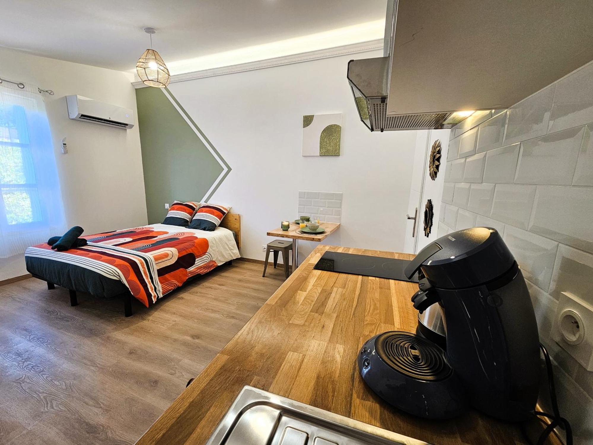 Tout Confort ! Ville, Climatisation, Parking, Wifi, Calme, Tv قرقشونه المظهر الخارجي الصورة