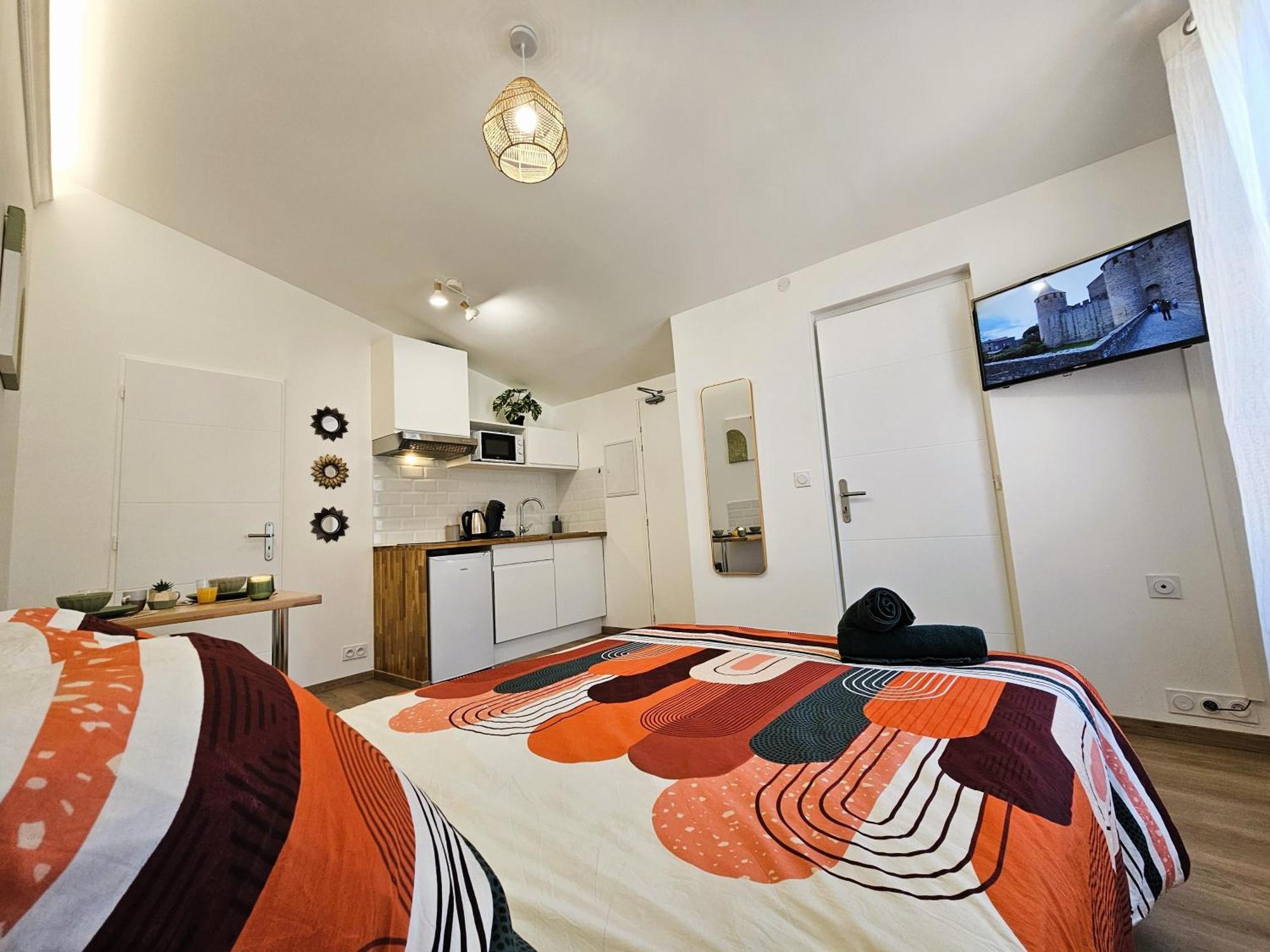 Tout Confort ! Ville, Climatisation, Parking, Wifi, Calme, Tv قرقشونه المظهر الخارجي الصورة