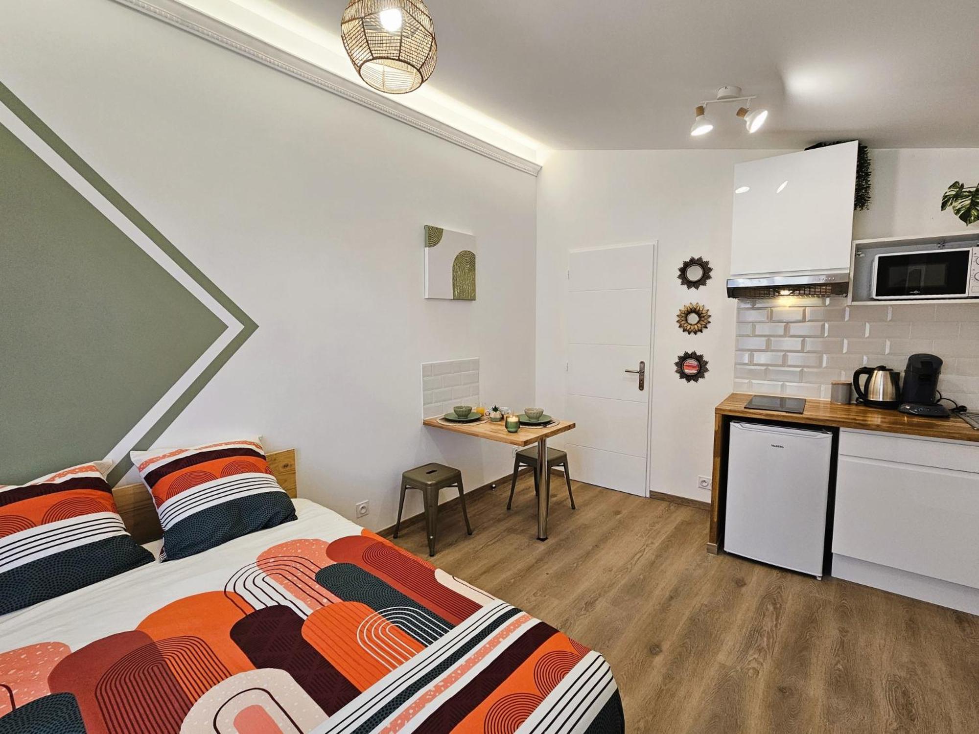 Tout Confort ! Ville, Climatisation, Parking, Wifi, Calme, Tv قرقشونه المظهر الخارجي الصورة